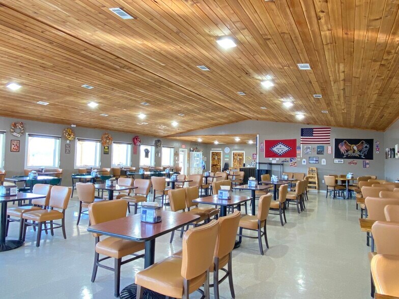 More Photos Of 5 Jo Jo St, Hardy Restaurant For Sale