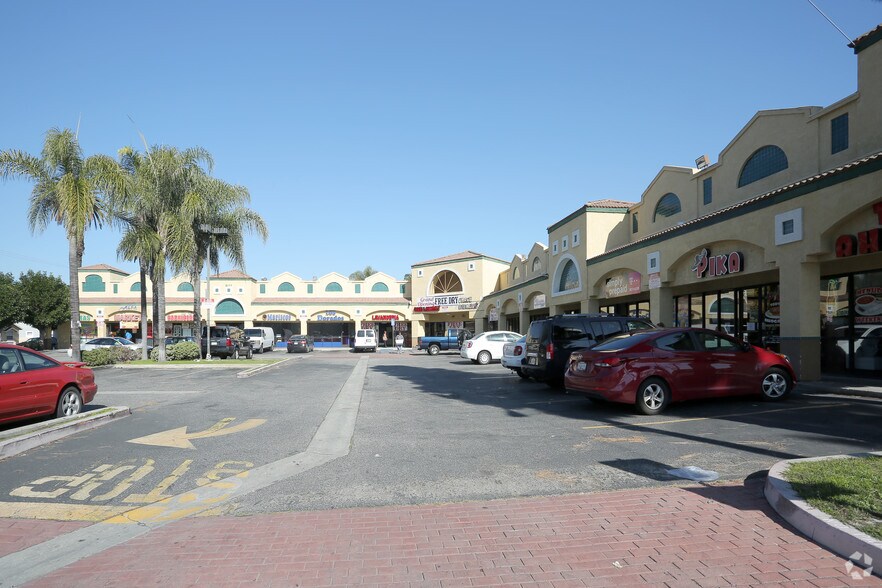 Primary Photo Of 8111 Rosecrans Ave, Paramount Freestanding For Lease