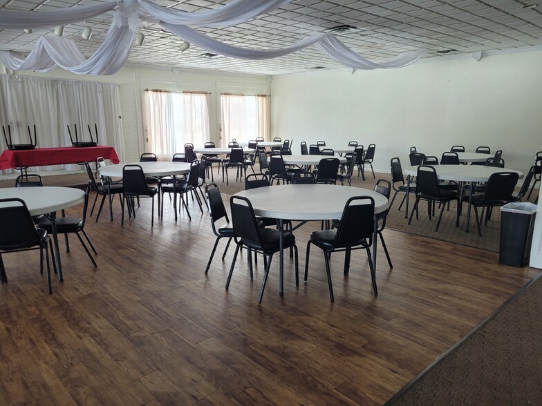 More Photos Of 144 Bel Meadow Dr, Mount Clare Golf Course Driving Range For Sale
