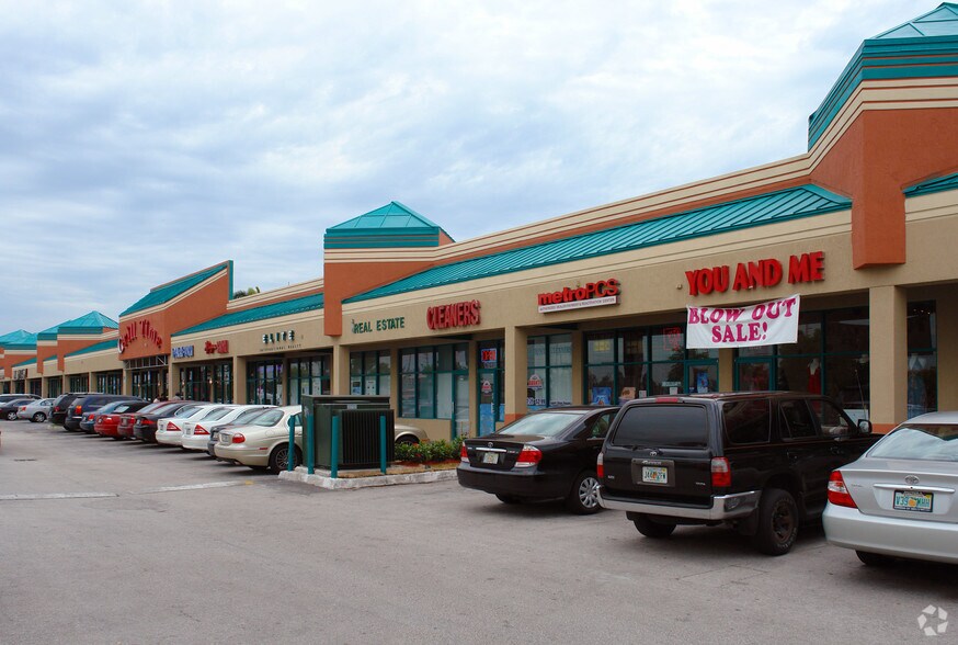 More Photos Of 16101-16173 Biscayne Blvd, North Miami Beach Coworking Space