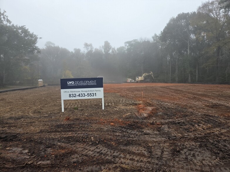 More Photos Of 139 Wade Cir W, Conroe Industrial For Sale