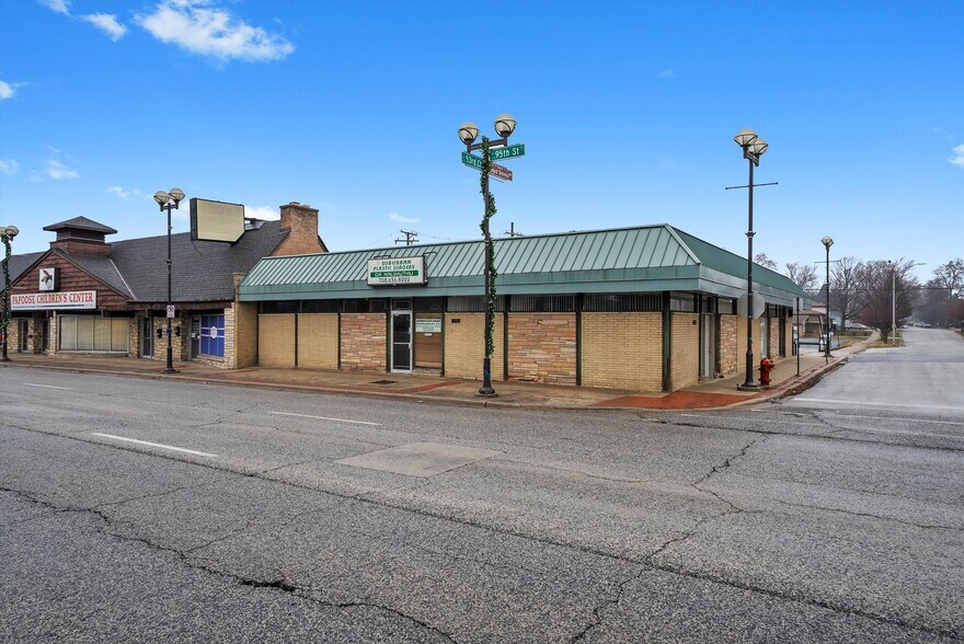 More Photos Of 5346 W 95th St, Oak Lawn Office For Sale