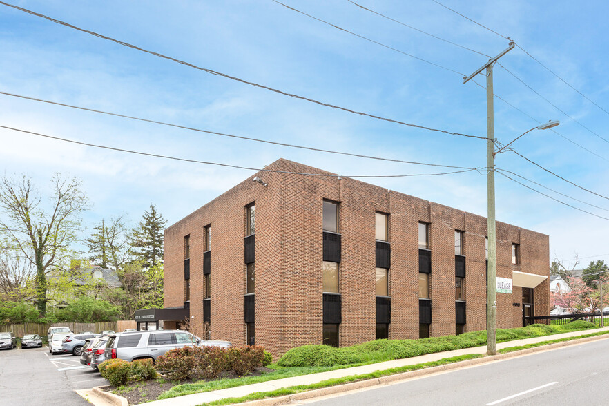 Primary Photo Of 400 N Washington St, Falls Church Office For Lease