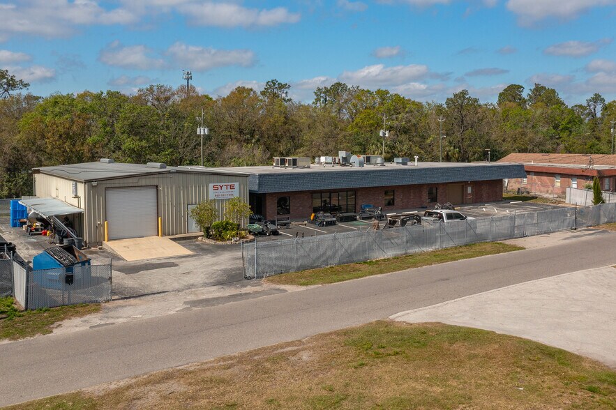 More Photos Of 174 NW 9th ave, Mulberry Distribution For Sale