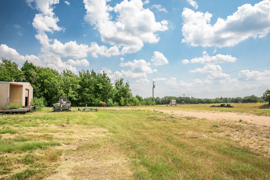 More Photos Of 30 Red Tip Ln, Brenham Land For Sale