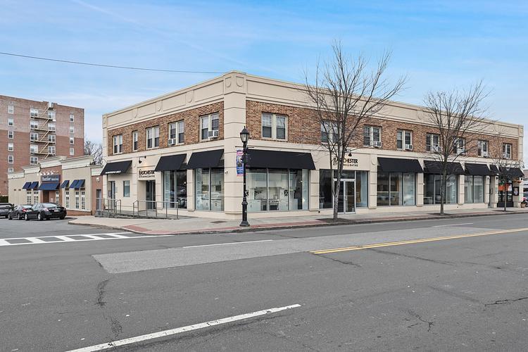 More Photos Of 434-440 White Plains Rd, Eastchester Apartments For Lease