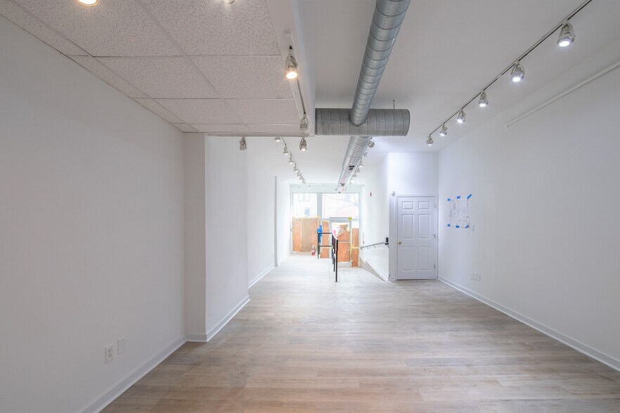 More Photos Of 958 N 2nd St, Philadelphia Storefront Retail Residential For Lease