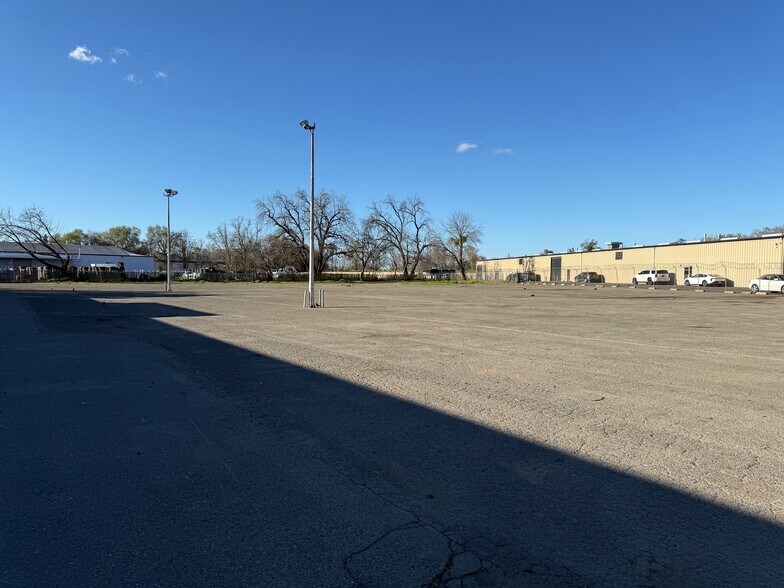 More Photos Of 1441 Richards Blvd, Sacramento Service For Lease