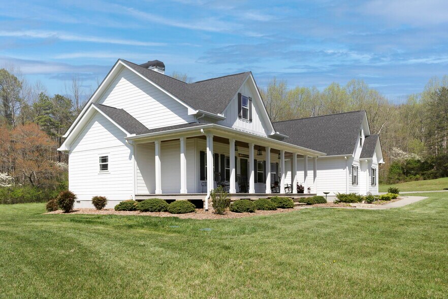 More Photos Of , Young Harris Specialty For Sale