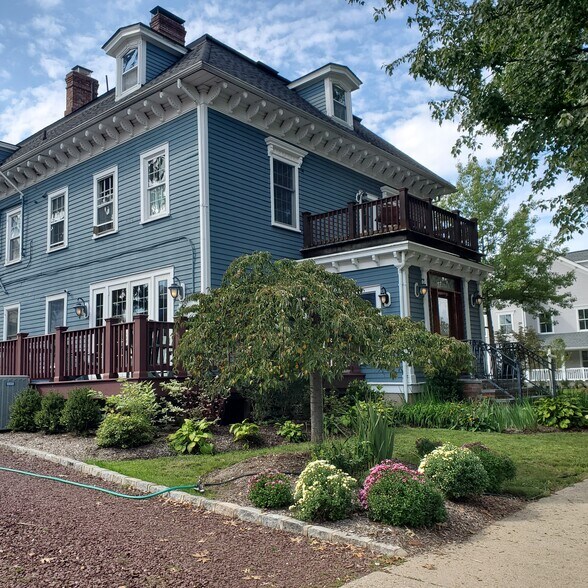 More Photos Of 2 Perry St, Morristown Office Residential For Sale