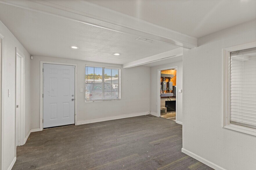 More Photos Of 4260 W Artesia Ave, Fullerton Warehouse For Sale