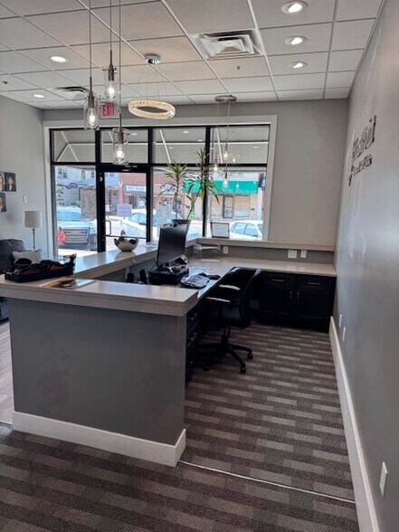 More Photos Of 1114 Commercial St, Emporia Storefront Retail Residential For Lease