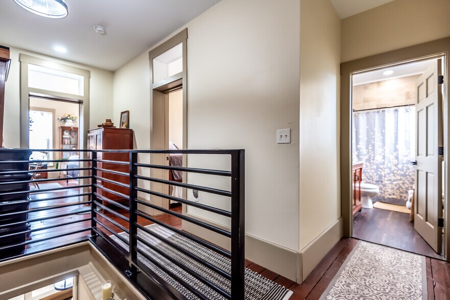 More Photos Of 320 N Mechanic St, Lebanon Multifamily For Sale