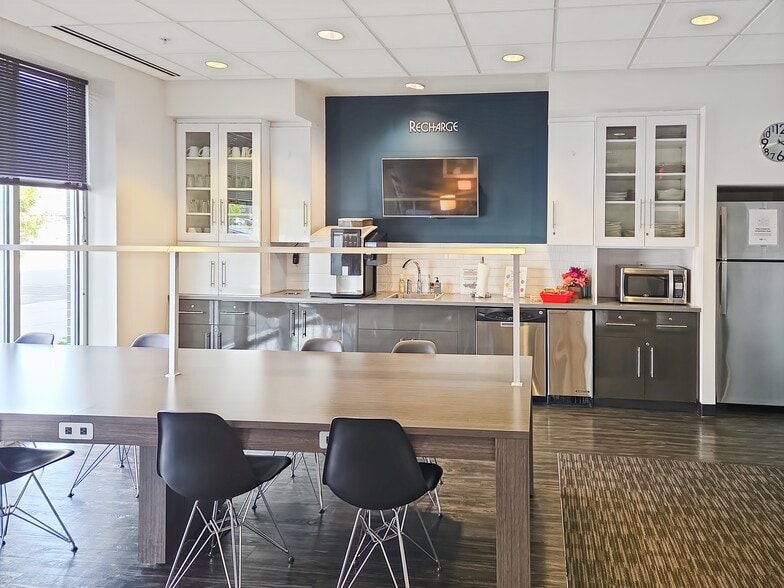 More Photos Of 2400 Ansys Dr, Canonsburg Coworking Space