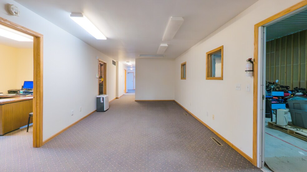 More Photos Of 438 S Main St, Dover Warehouse For Sale
