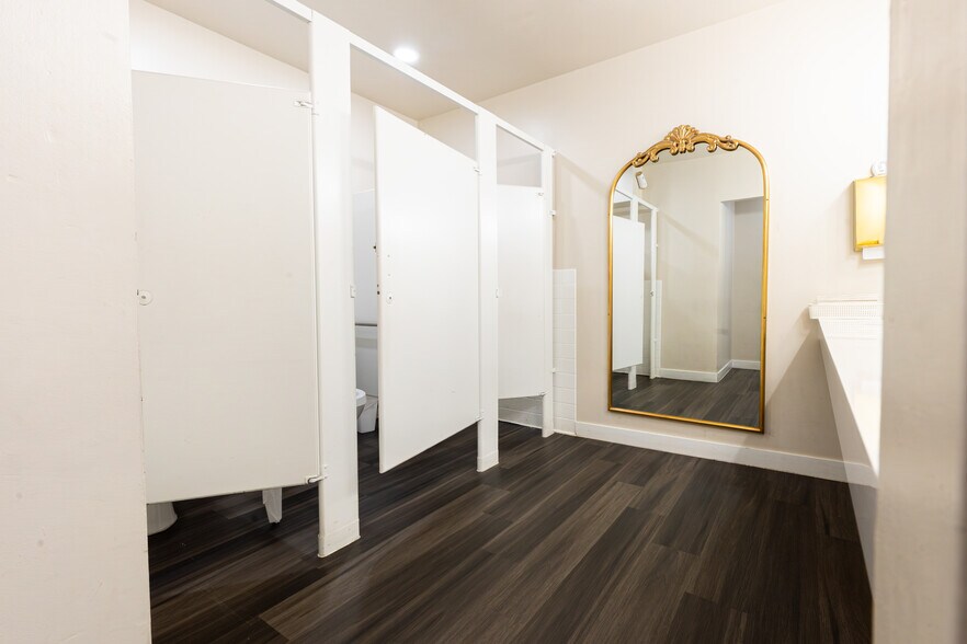 More Photos Of 155 Sheridan Blvd, Lakewood Freestanding For Sale