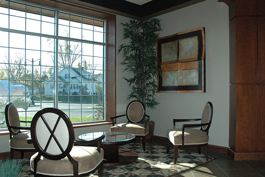 More Photos Of 52 S Union Rd, Buffalo Medical For Lease