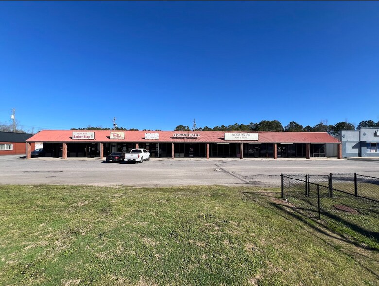 Primary Photo Of 3928 US Highway 80 W, Phenix City General Retail For Lease