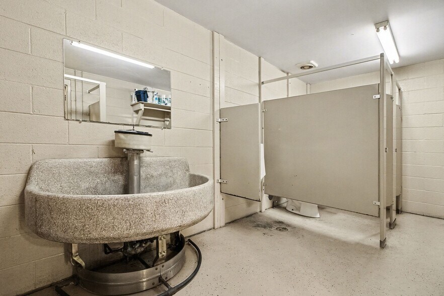 More Photos Of 1200 Holden Ave, Milford Warehouse For Sale