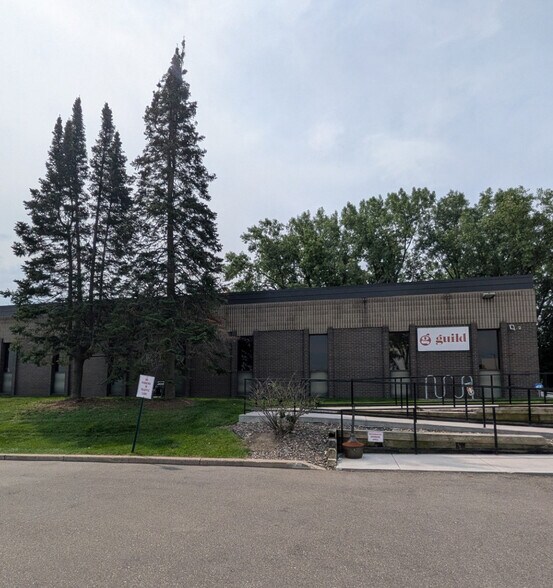 Primary Photo Of 1740 Livingston Ave, West Saint Paul Light Manufacturing For Sale