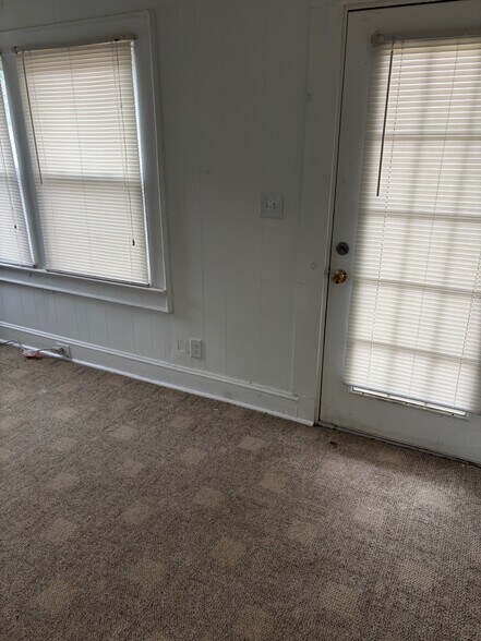 More Photos Of 5204 Wilkinson blvd, Cramerton Office Residential For Lease