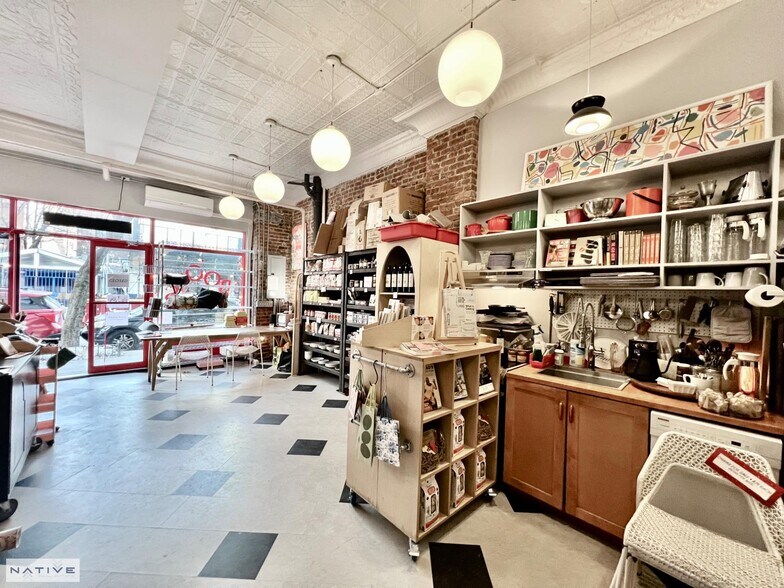 Primary Photo Of 164 Huron St, Brooklyn Apartments For Lease