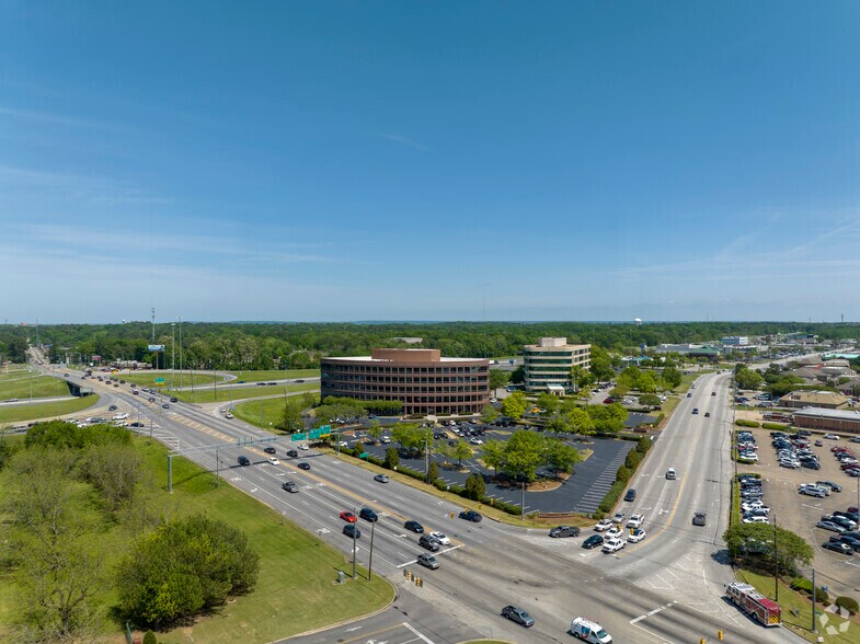 More Photos Of 4001 Carmichael Rd, Montgomery Office For Lease