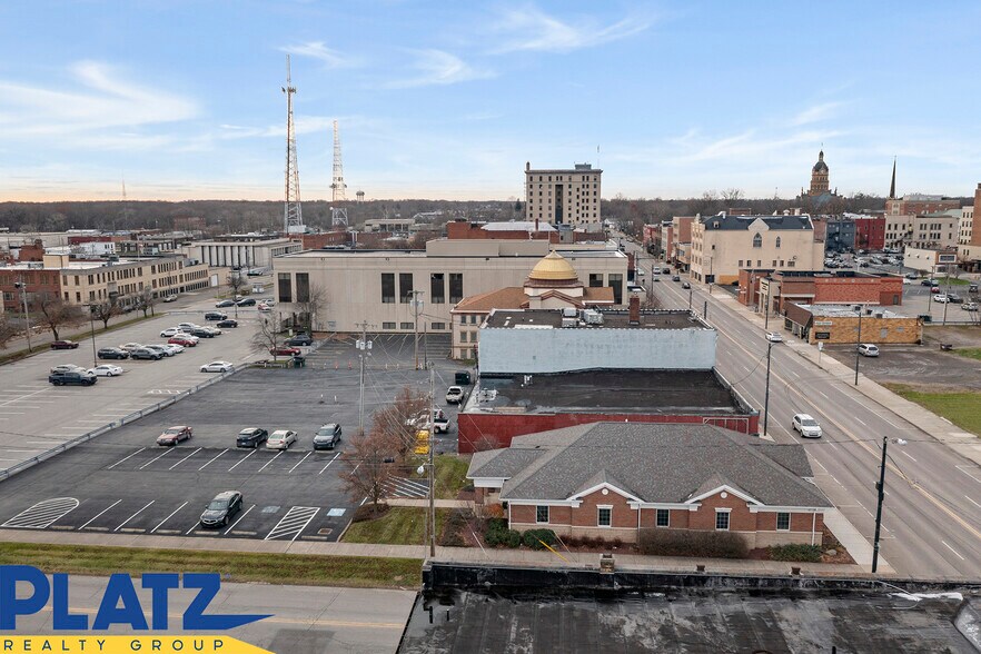 More Photos Of 320 E Market St, Warren Medical For Lease