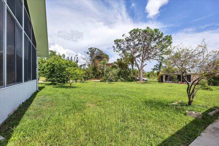 More Photos Of 12209 Cotorro Ave, North Port Specialty For Sale