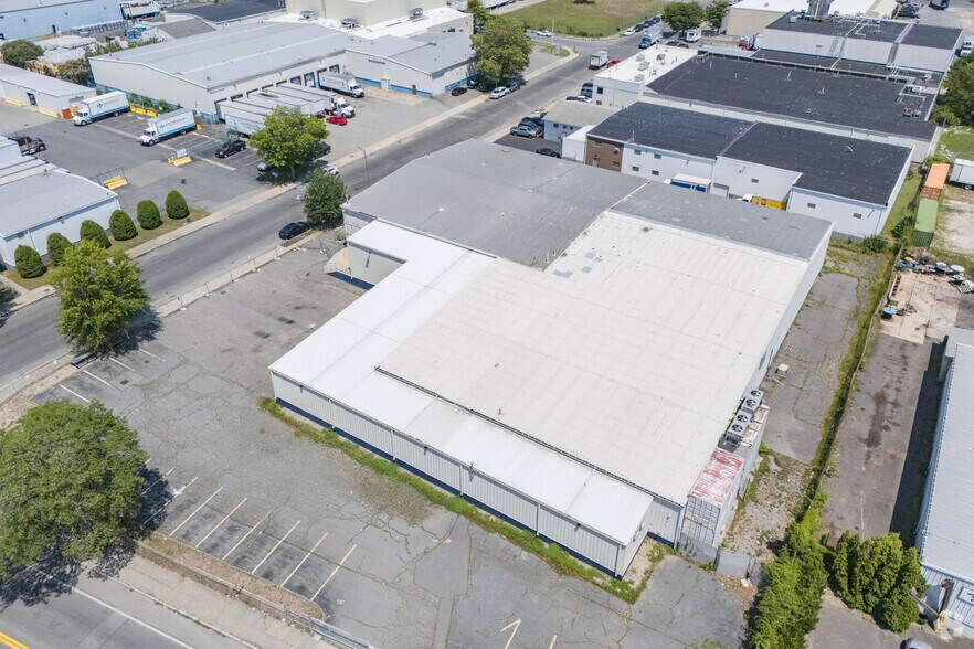 More Photos Of 86 Macarthur Dr, New Bedford Warehouse For Sale
