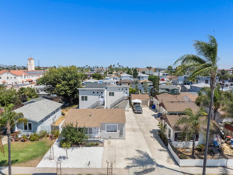 More Photos Of 4343 Bancroft St, San Diego Multifamily For Sale