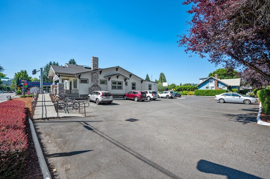 More Photos Of 1005 N Main Ave, Gresham Office For Sale