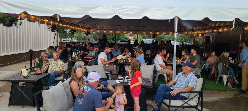 More Photos Of 158 Johnson St, Big Horn Restaurant For Lease