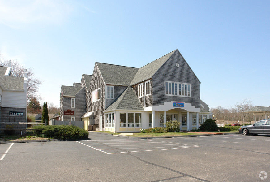 Primary Photo Of 391 Norwich Westerly Rd, North Stonington Storefront Retail Office For Lease