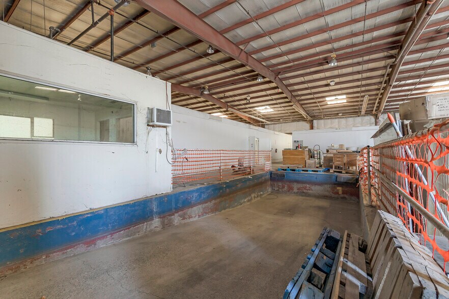 More Photos Of 651 Thunderbolt St, Chico Warehouse For Sale