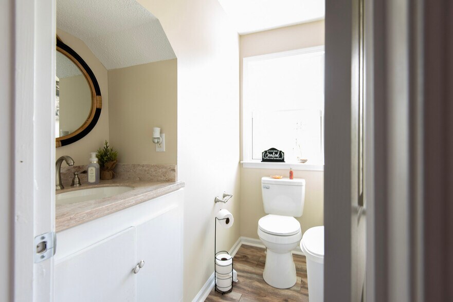 More Photos Of 12 Boardwalk Pl, Seneca Medical For Lease