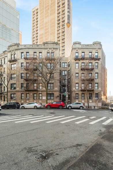 More Photos Of 120 Haven Ave, New York Apartments For Sale