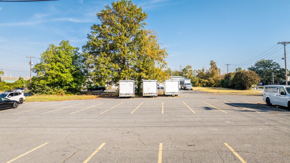 More Photos Of 601 W 4th St, North Little Rock Light Manufacturing For Lease
