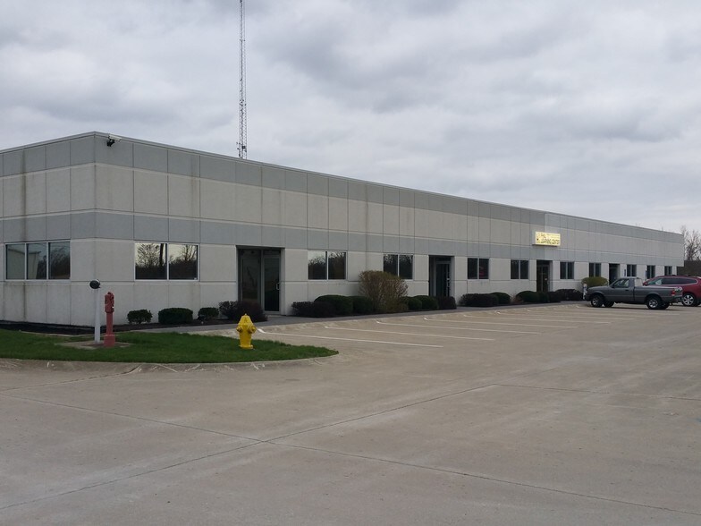 More Photos Of 604-620 Phillips Dr, Dayton Showroom For Lease