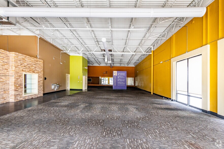 More Photos Of 3130-3150 Tampa Rd, Oldsmar Unknown For Lease