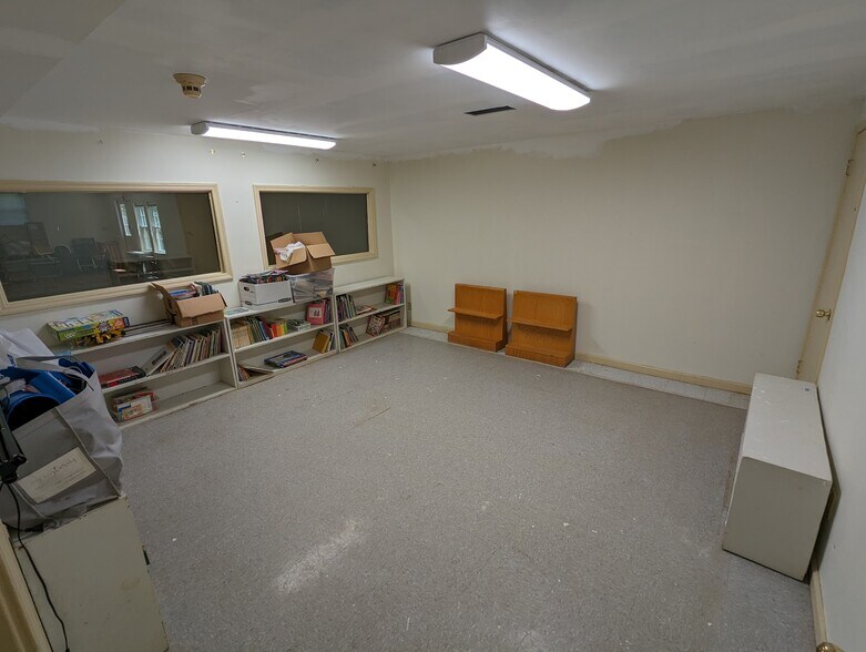 More Photos Of 395 Russell Drive, Smyrna Daycare Center For Sale