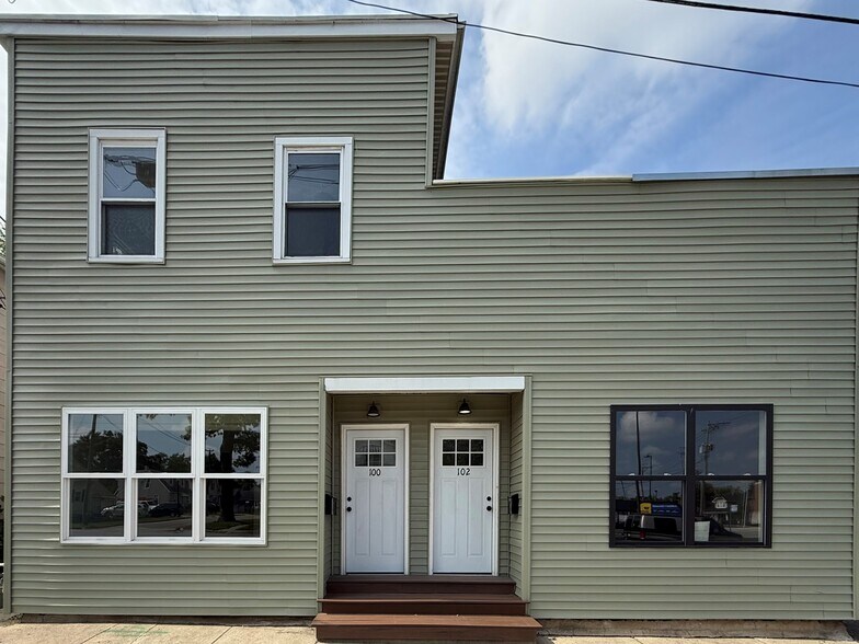 Primary Photo Of 100-102 N Ohio St, Aurora Storefront Retail Residential For Sale
