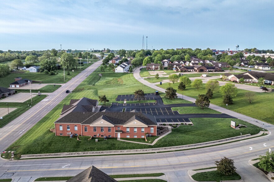 More Photos Of 3904 Beck Rd, Saint Joseph Medical For Lease