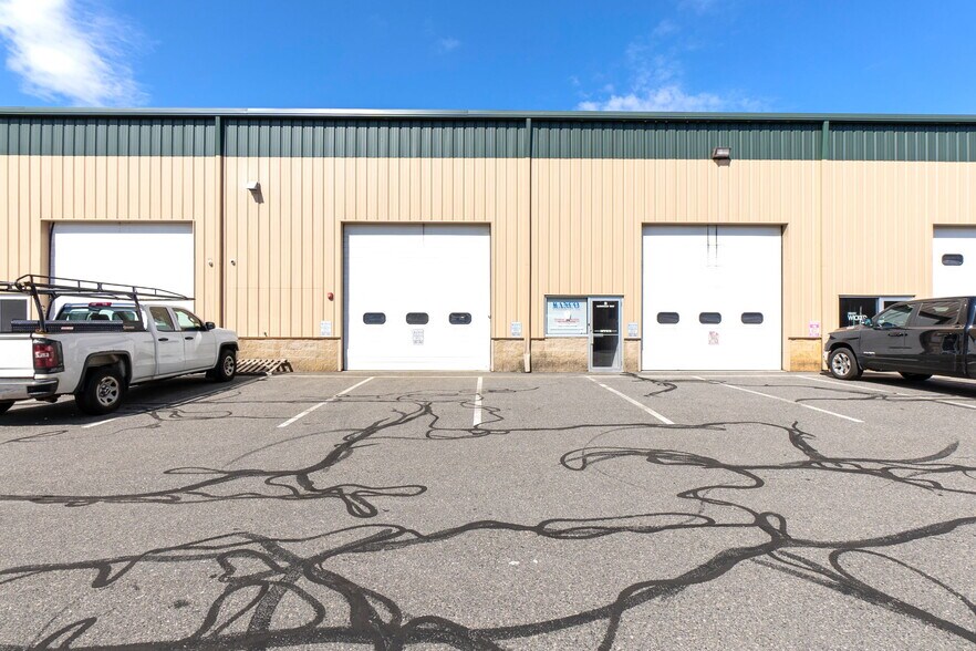 More Photos Of 3 Ajootian Way, Middleton Warehouse For Sale