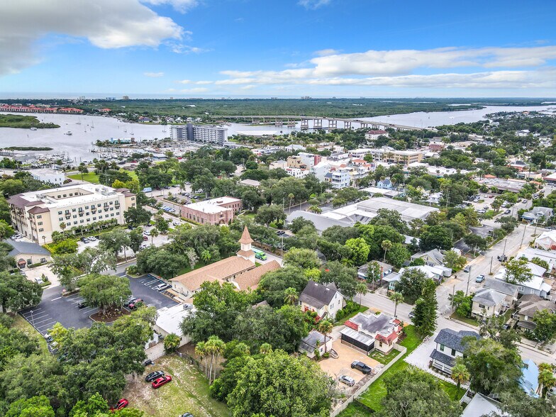 More Photos Of 213 Washington St, New Smyrna Beach Specialty For Sale