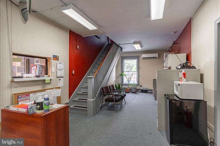 More Photos Of 6040 Main St, East Petersburg Office For Lease