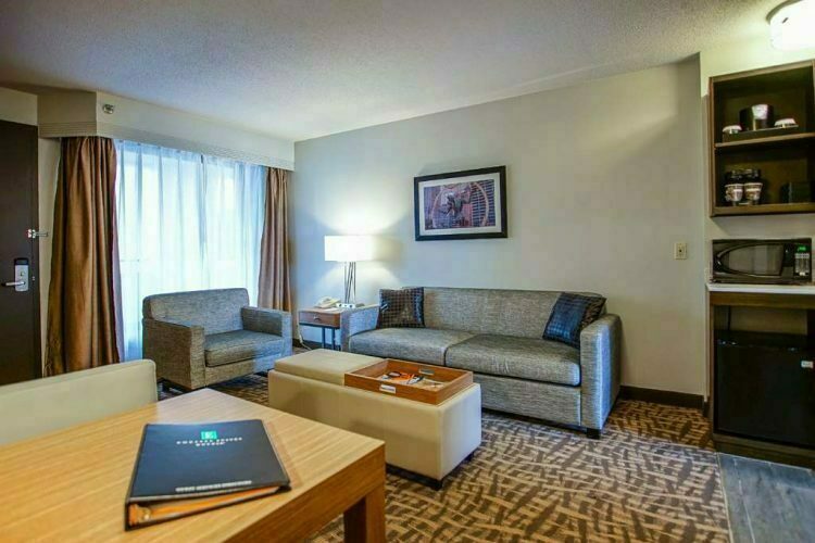 More Photos Of 28100 Franklin Rd, Southfield Hotel For Sale