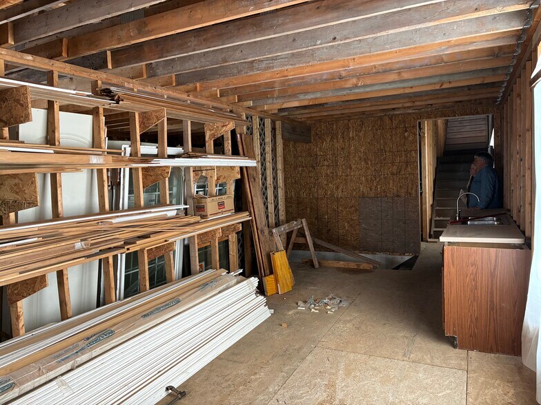 More Photos Of 959 N Main St, Grafton General Retail For Sale