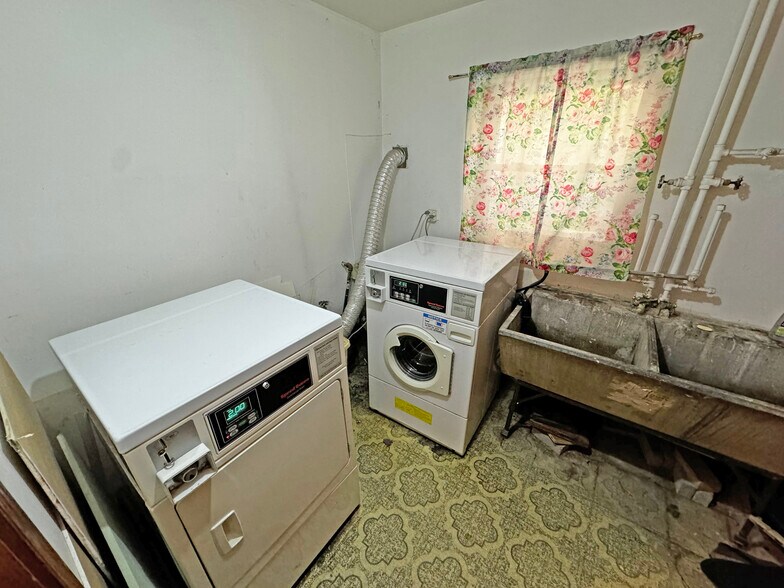 More Photos Of 1623 S Harlem Ave, Berwyn Apartments For Sale