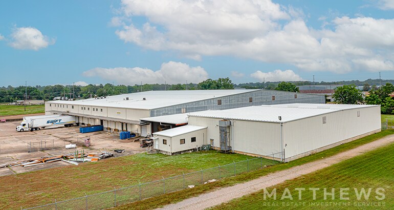 More Photos Of 113 Carnegie St, Greenwood Distribution For Lease